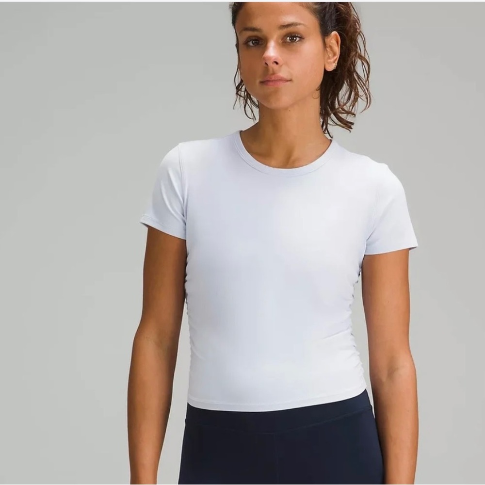 All It Takes Nulu Short Sleeve T-Shirt in White Size 4